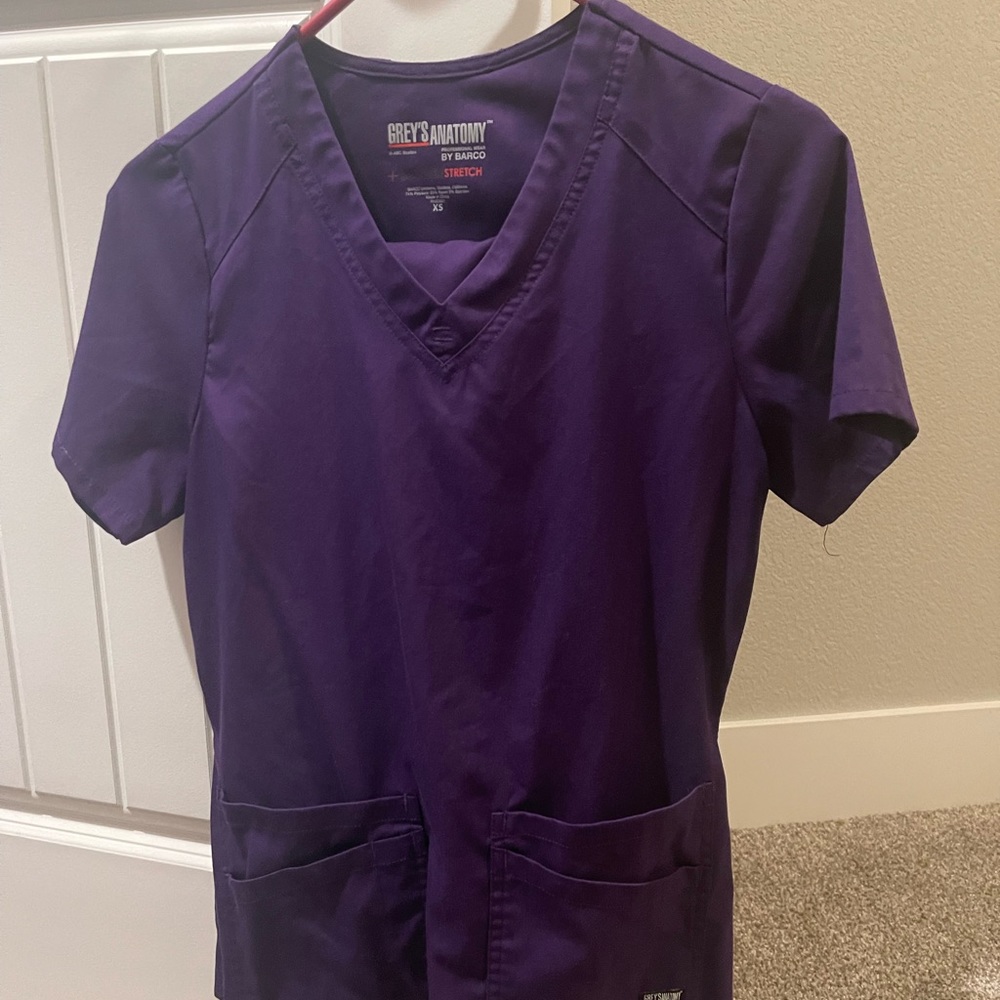 Greys Anatomy by Barco XS top and Small top